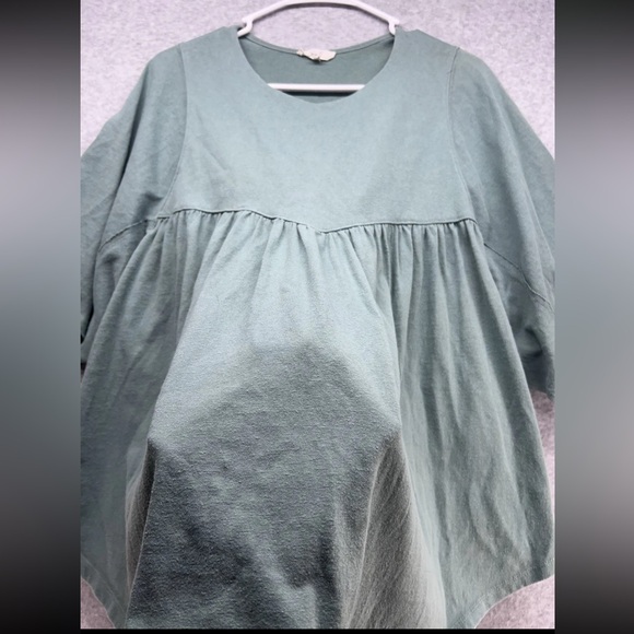 Easel Relaxed Fit Green Blouse - Picture 5 of 8